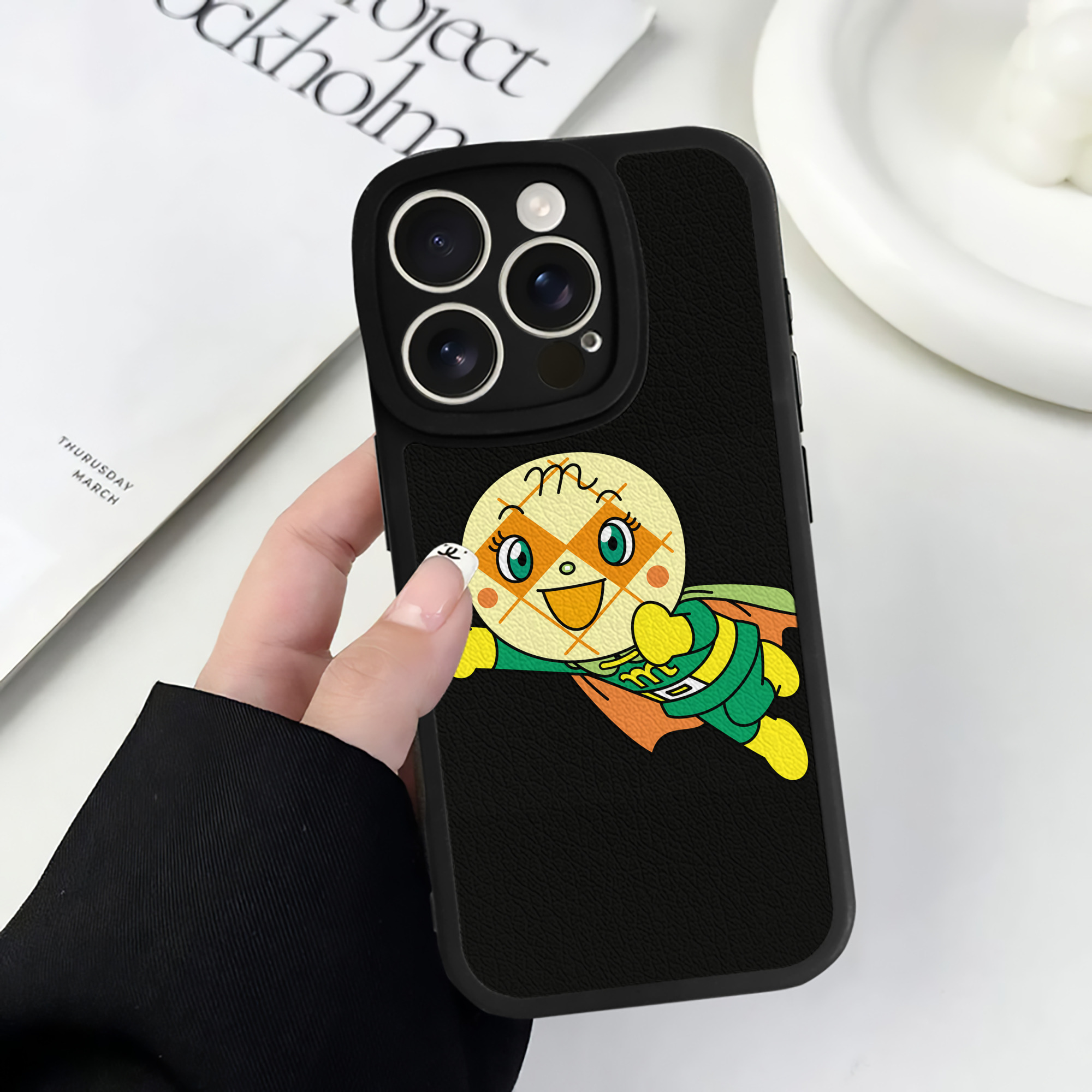 （画像用） アンパンマン Anpanman 【iPhone 16シリーズ対応】シリコンスマホケース（レザー調） 材質：シリコン